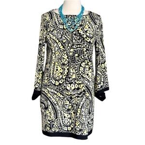 Emma & Michele Yellow and Black Long
Sleeved Pullover Dress 14
